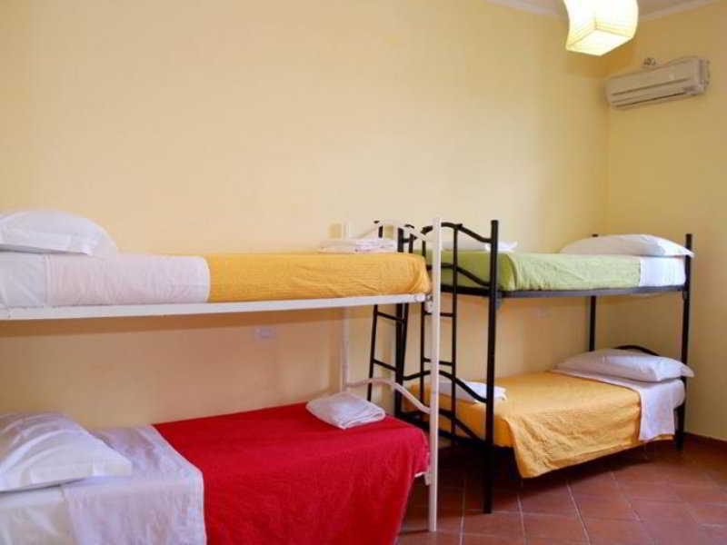 Pensionat Friendship Place 2*